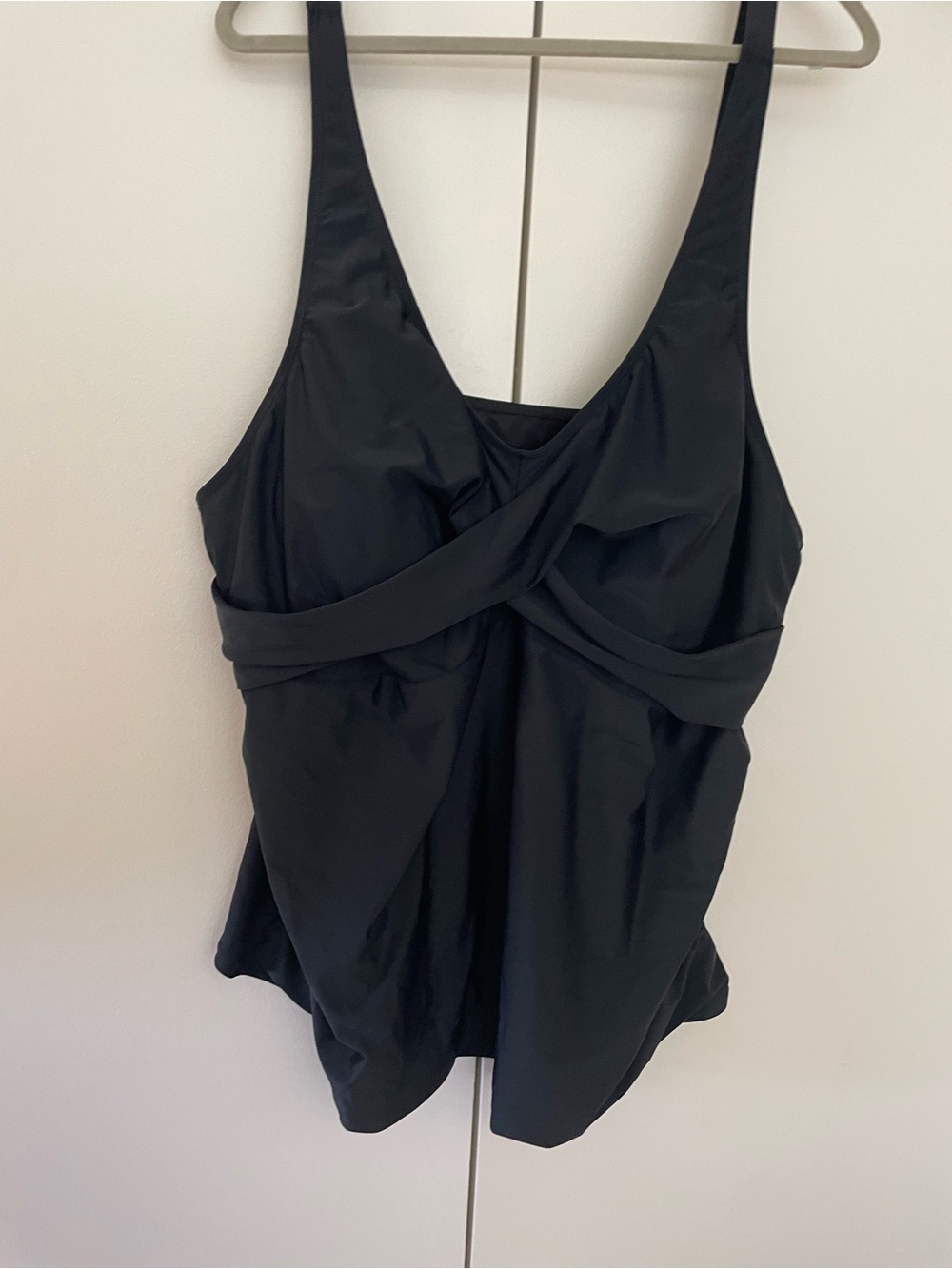 2-Piece Black Twist-Front Women’s Tankini and Swim Skirt Bottom Set